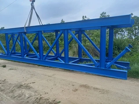 ESTACADĂ CRAIOVA - tronson metalic albastru