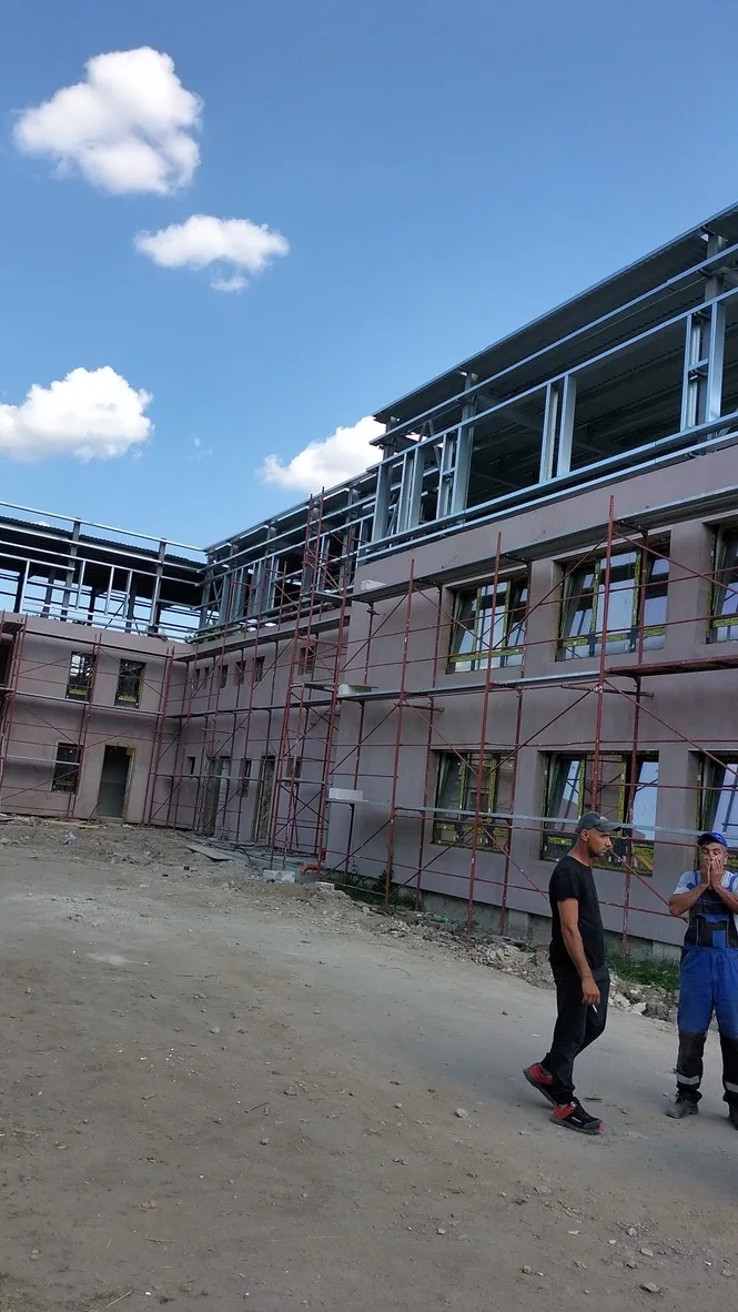 ETAJARE GRĂDINIȚĂ TURDA - structura montata peste cladire