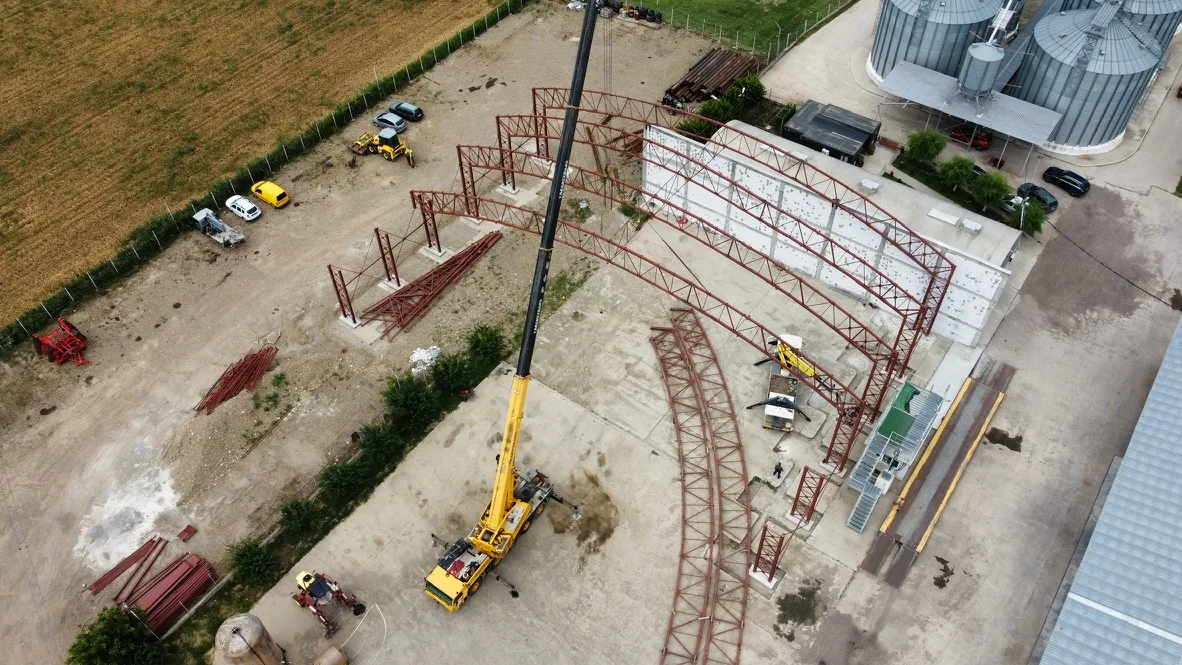 HALĂ MOLDOVA FARMING - vedere aeriana cu montaj structura metalica