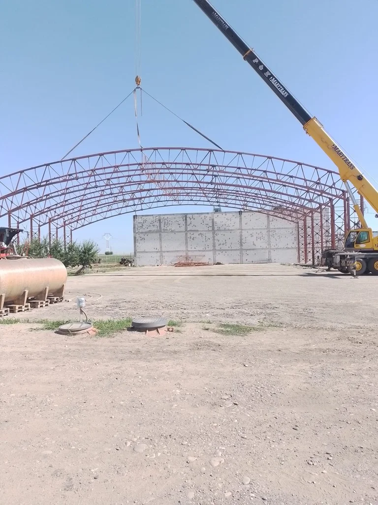 HALĂ MOLDOVA FARMING - Tisita ridicare arc metalic cu macara