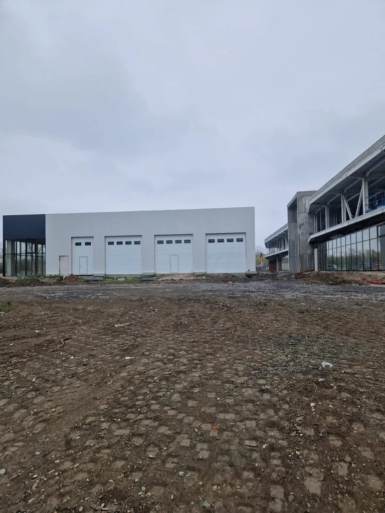 PORT GIURGIU - grinda si ferme metalice