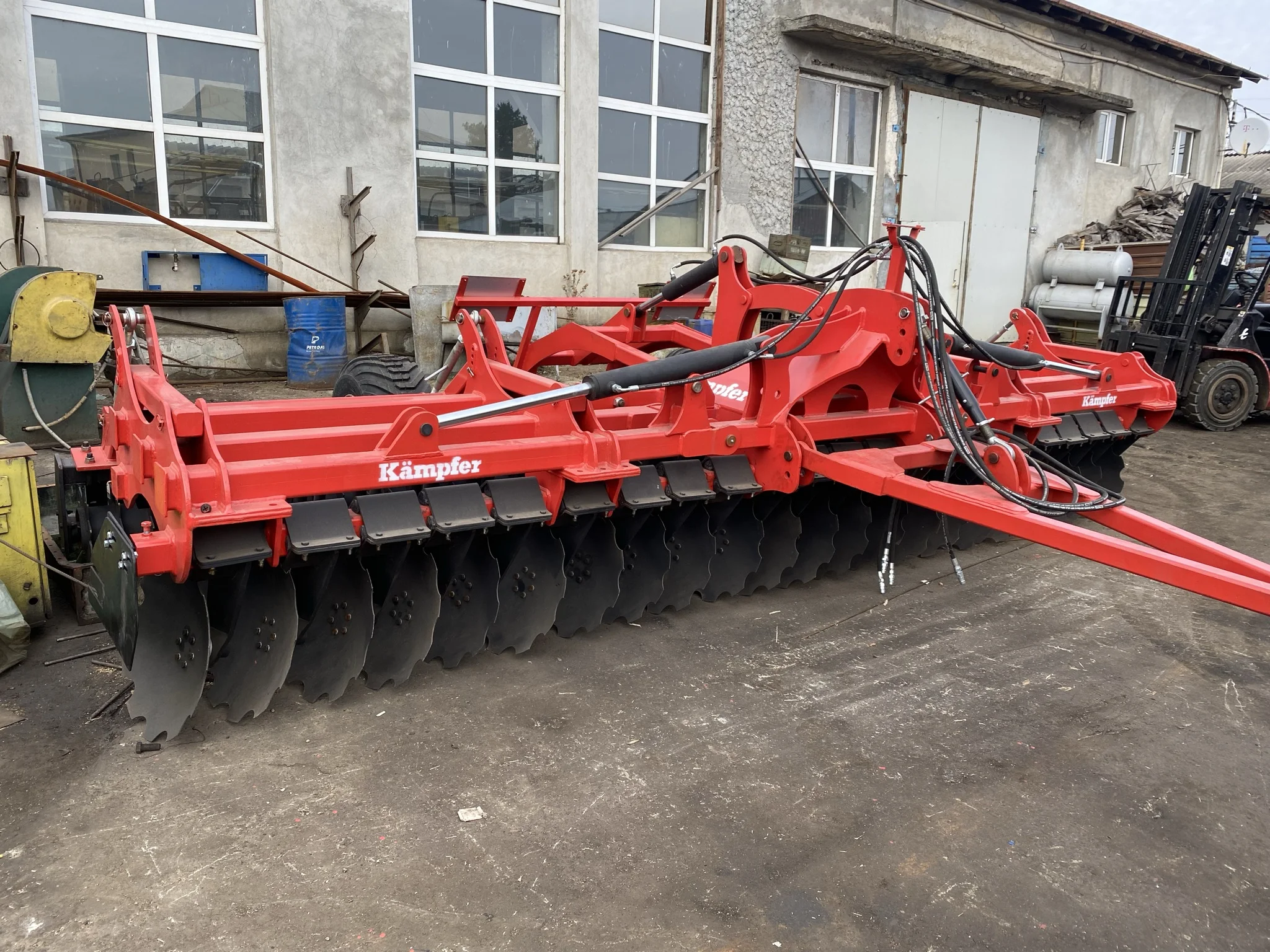 UTILAJE AGRICOLE - utilaj agricol pregatit pentru livrare